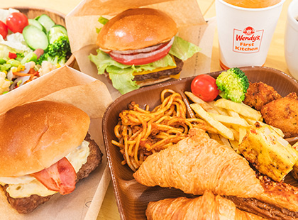 Image:Selected burger and drink from Wendy’s First Kitchen